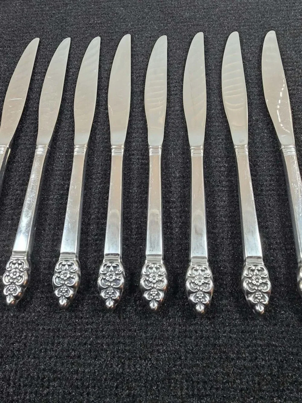 ONEIDACRAFT DELUXE STAINLESS FLATWARE SET SERVING SPOONS NORDIC CROWN 41 PCS